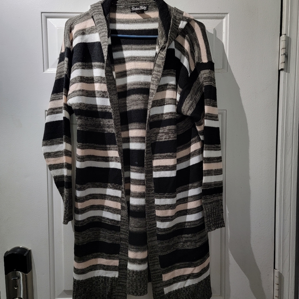 Evelyn Taylor Hooded Sweater